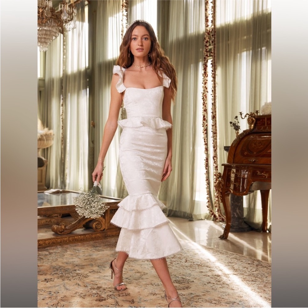 NWT  V. Chapman Violet Ruffled Tiered Midi Dress Ivory Bridal Wedding Size 12
